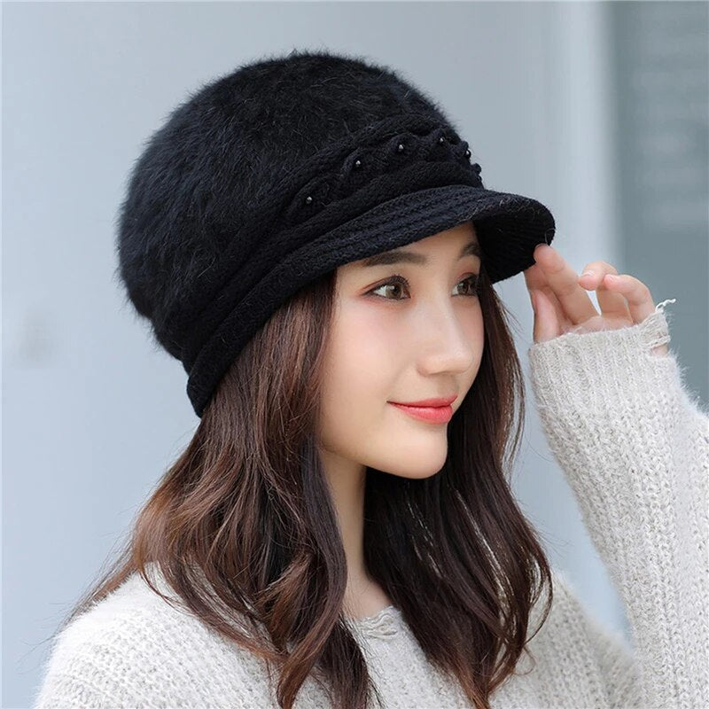 Winter New Peaked Knitted Hat Ladies Thermal Pearl Cap Windproof Solid Color Female Autumn Earmuffs Hat Beret Cap