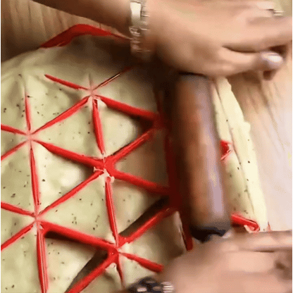 24 in 1 Unbreakable Samosa Maker (Allow to Open)