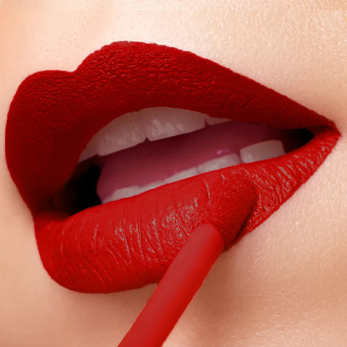 3 Glamorous Liquid Lipstick Kit + FREE Waterproof Kajal